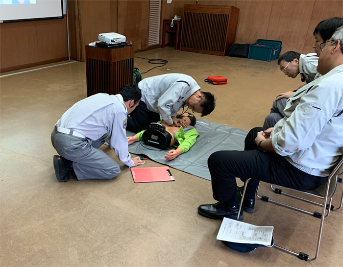 従業員向けに救命講習を実施